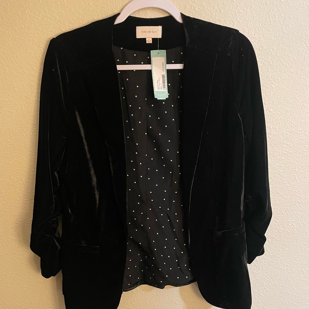 Skies are blue black velvet blazer